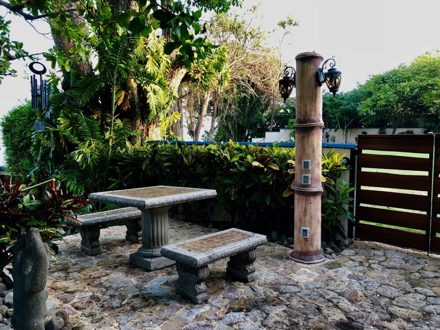 Beach Vacation Home, Private Tango Mar Resort area for 15 guests