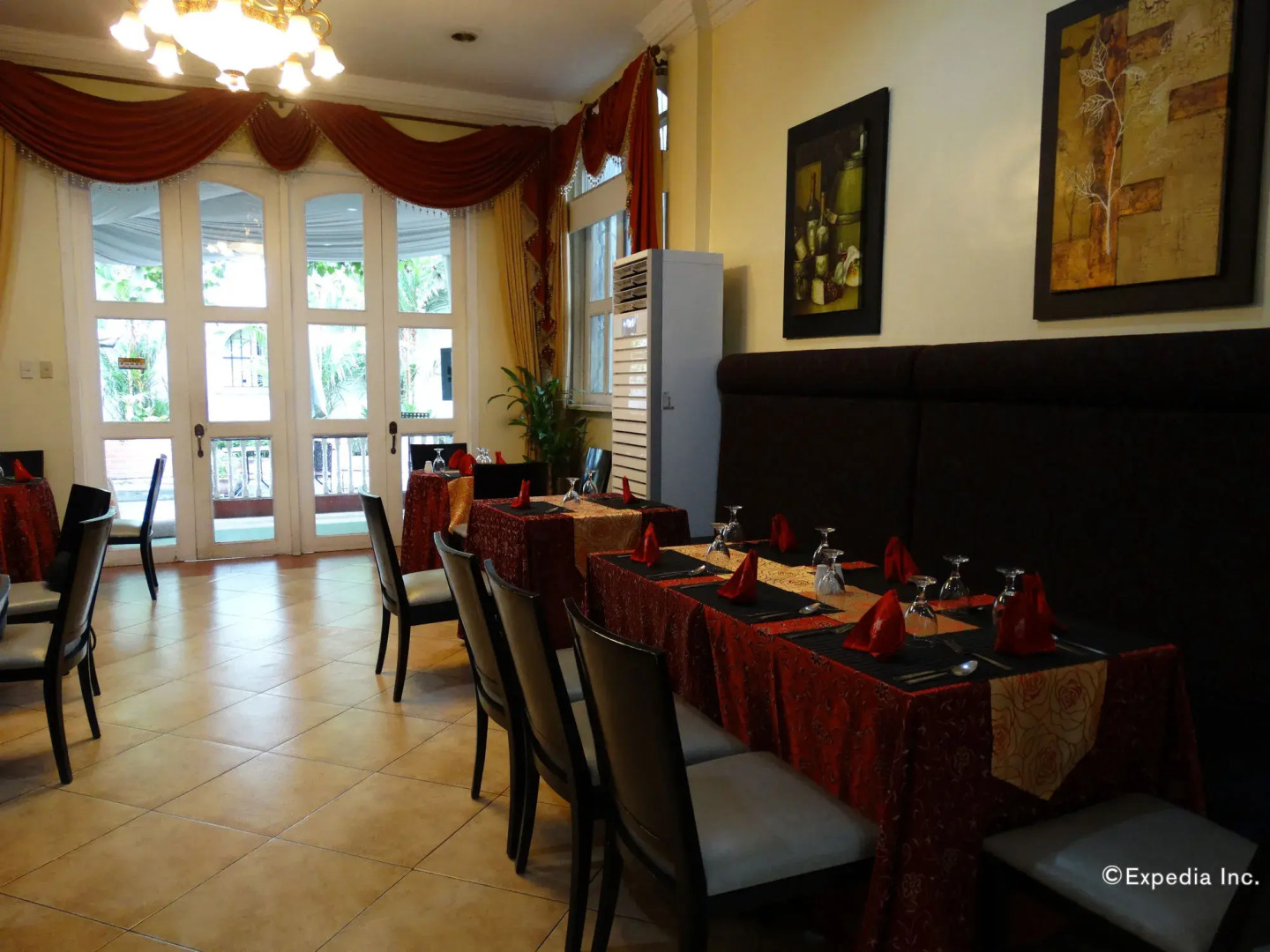 White Knight Hotel Intramuros