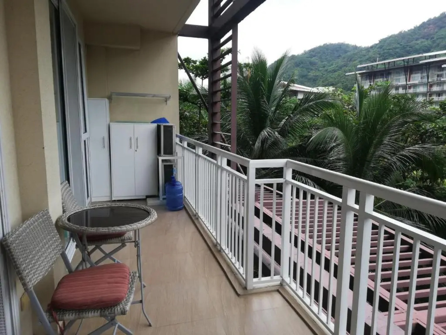 Lagoon view Family Suite in Pico De Loro Cove, Nasugbu