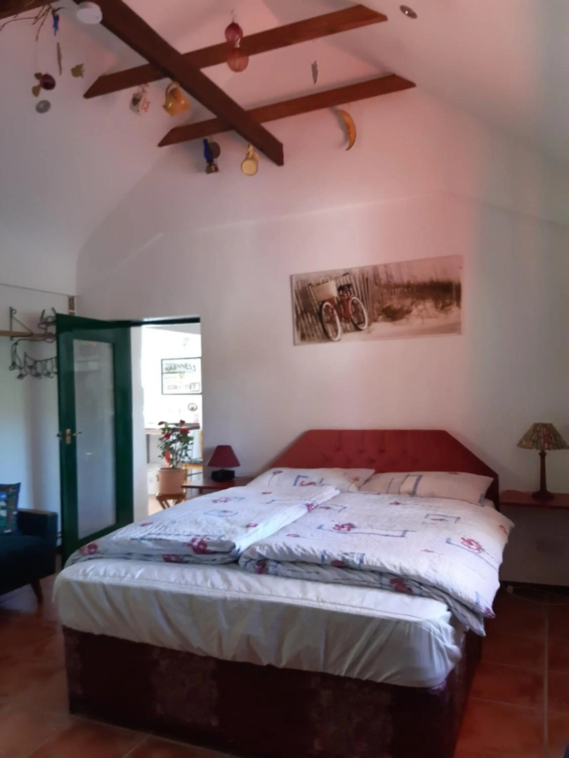 Beautifully Restored Cottage, Doochary