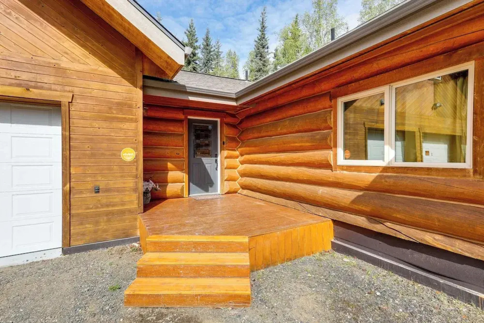 Riverside Log Cabin: On-site Aurora Viewing!