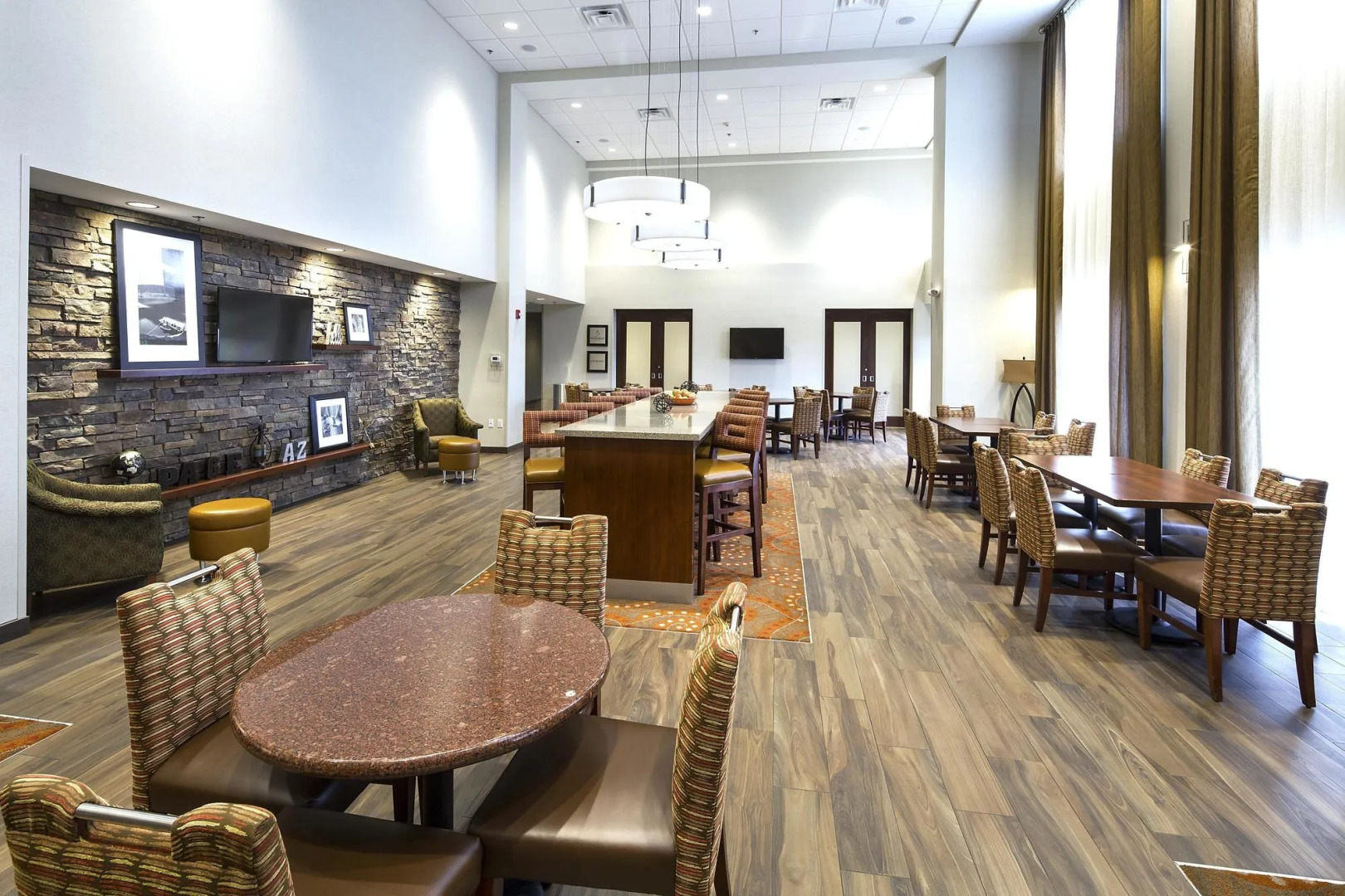 Hampton Inn & Suites Page - Lake Powell