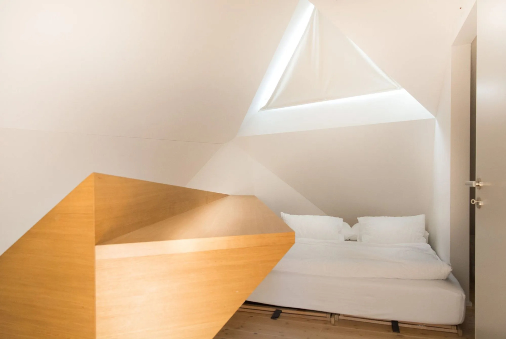 Top city center Lion Monument