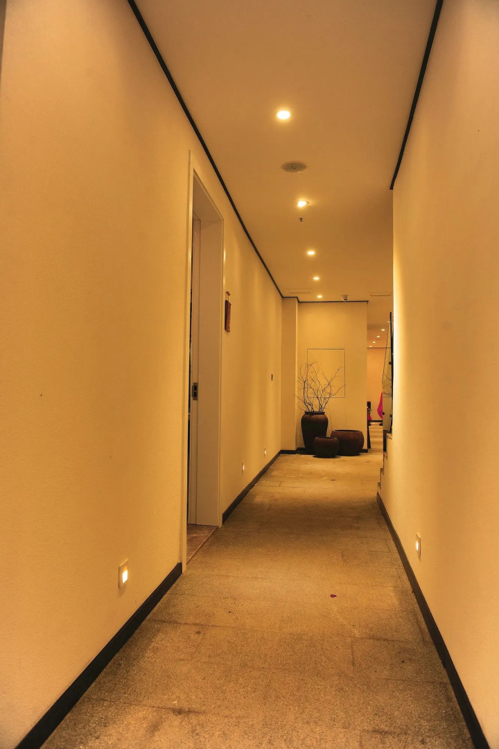 Peach Blossom Resort Hotel