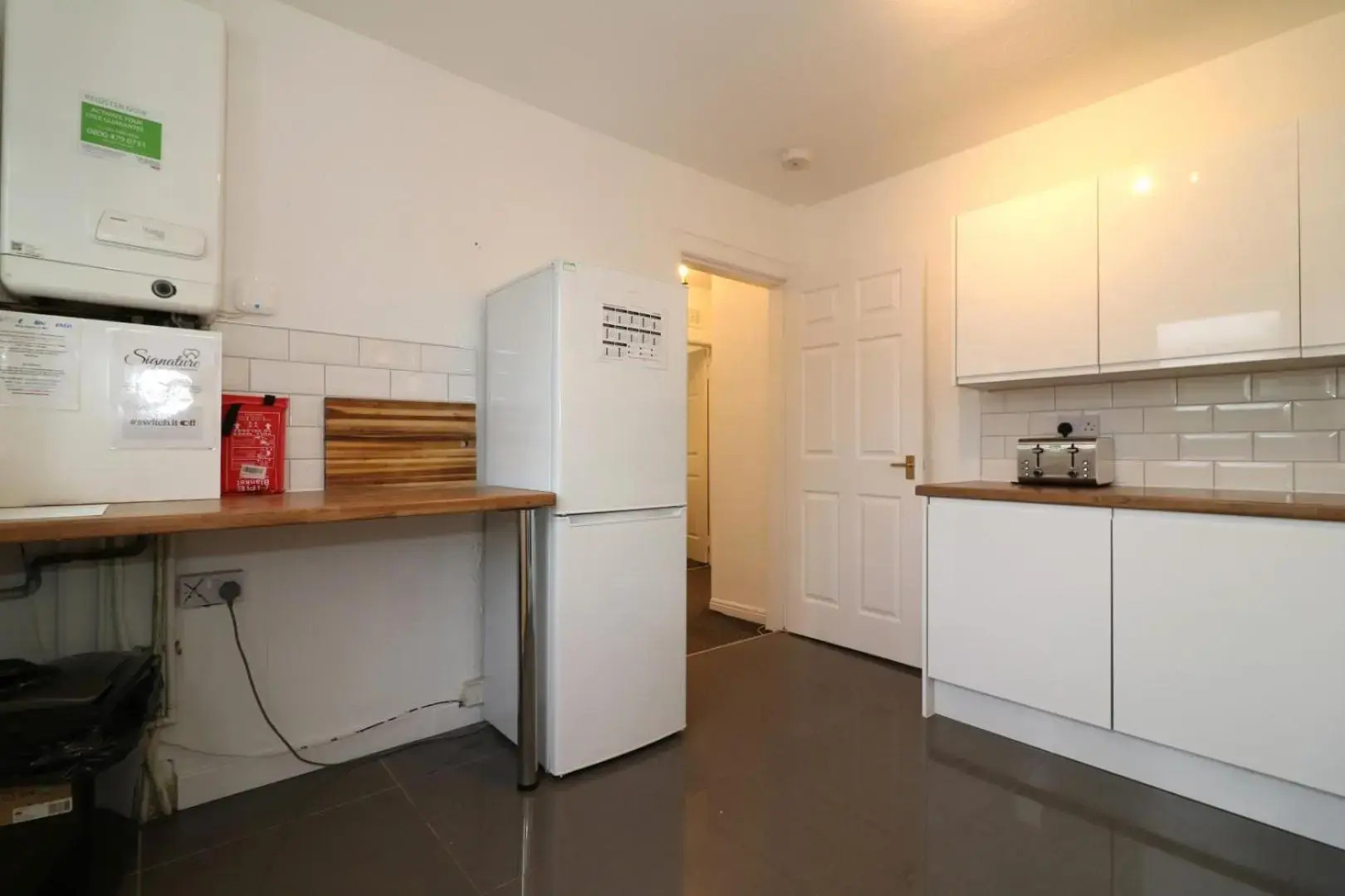 Signature - Glen Lee House