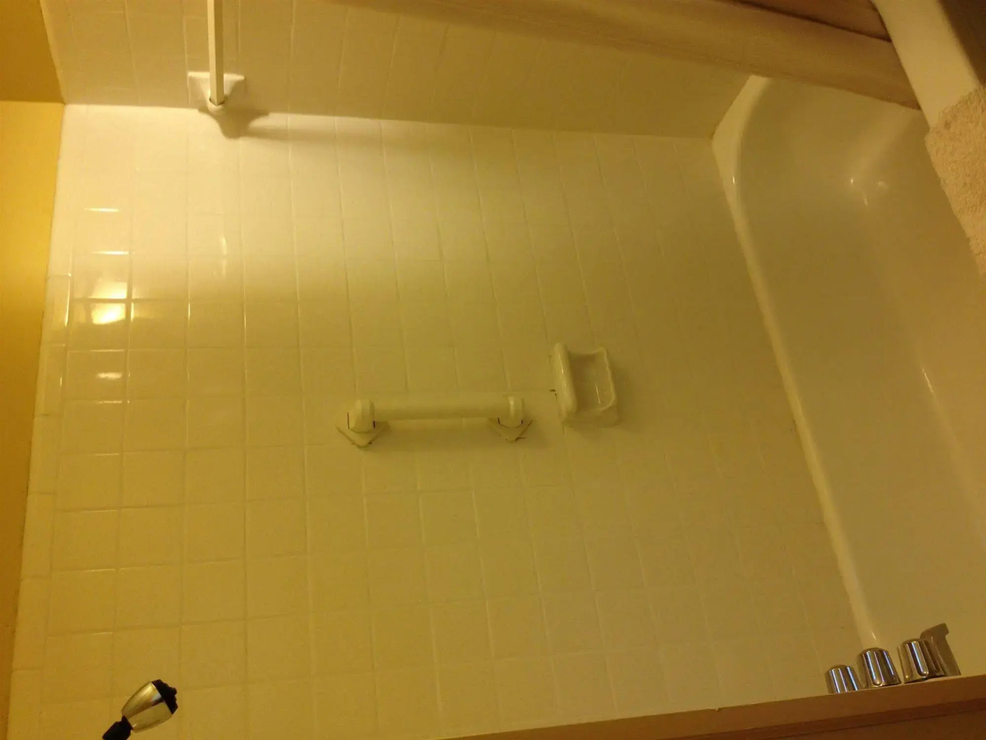 Travelowe's Motel