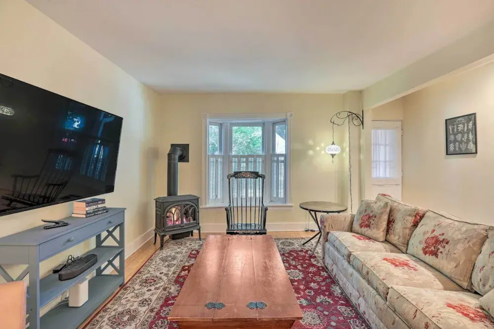 Charming Lambertville Retreat - 1 Mi to River!