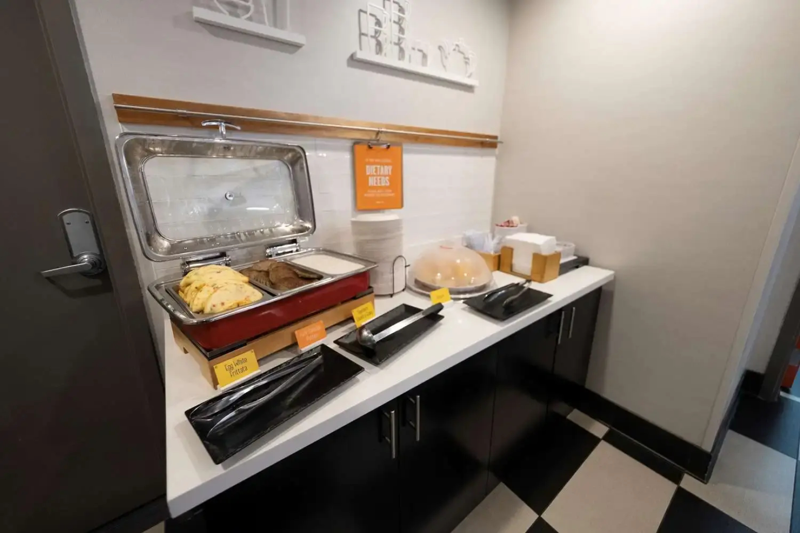 Hampton Inn & Suites DuPont