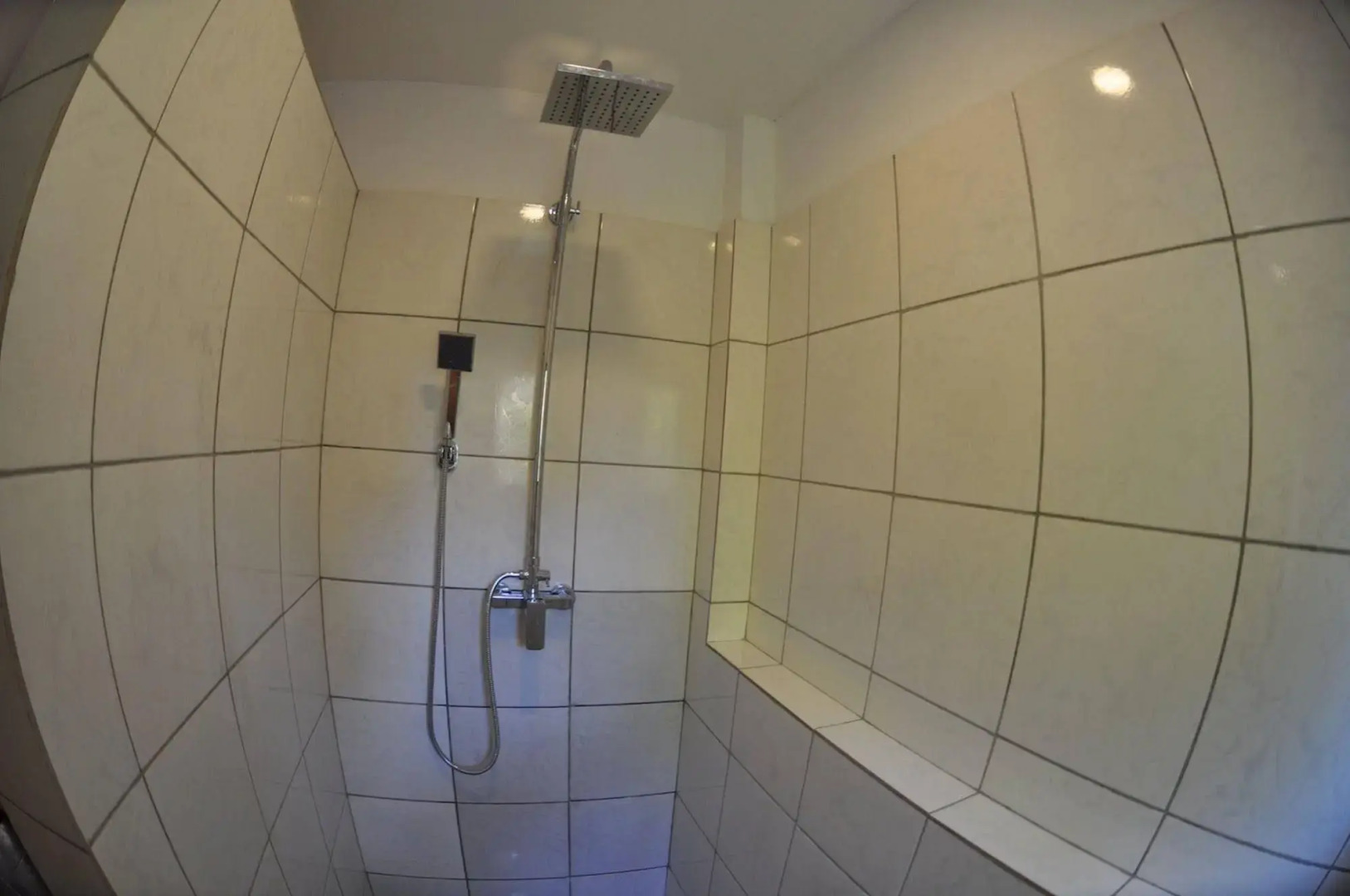 Parrot Resort Moalboal