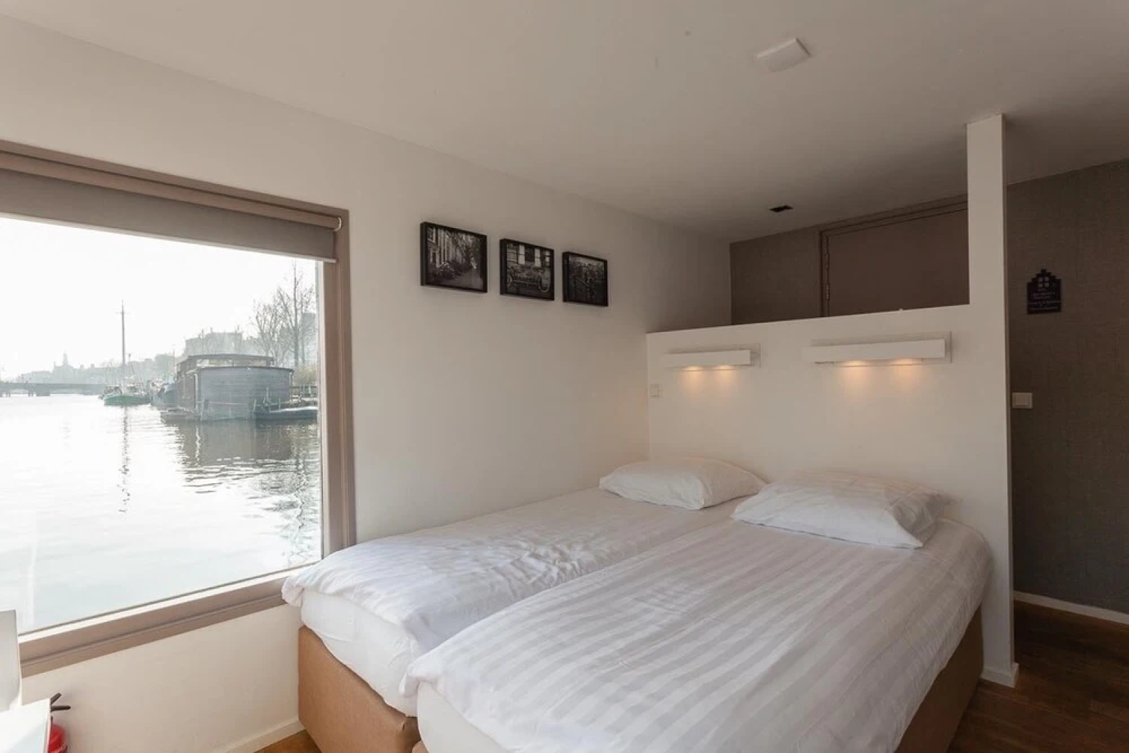 little AMSTEL HouseBoat