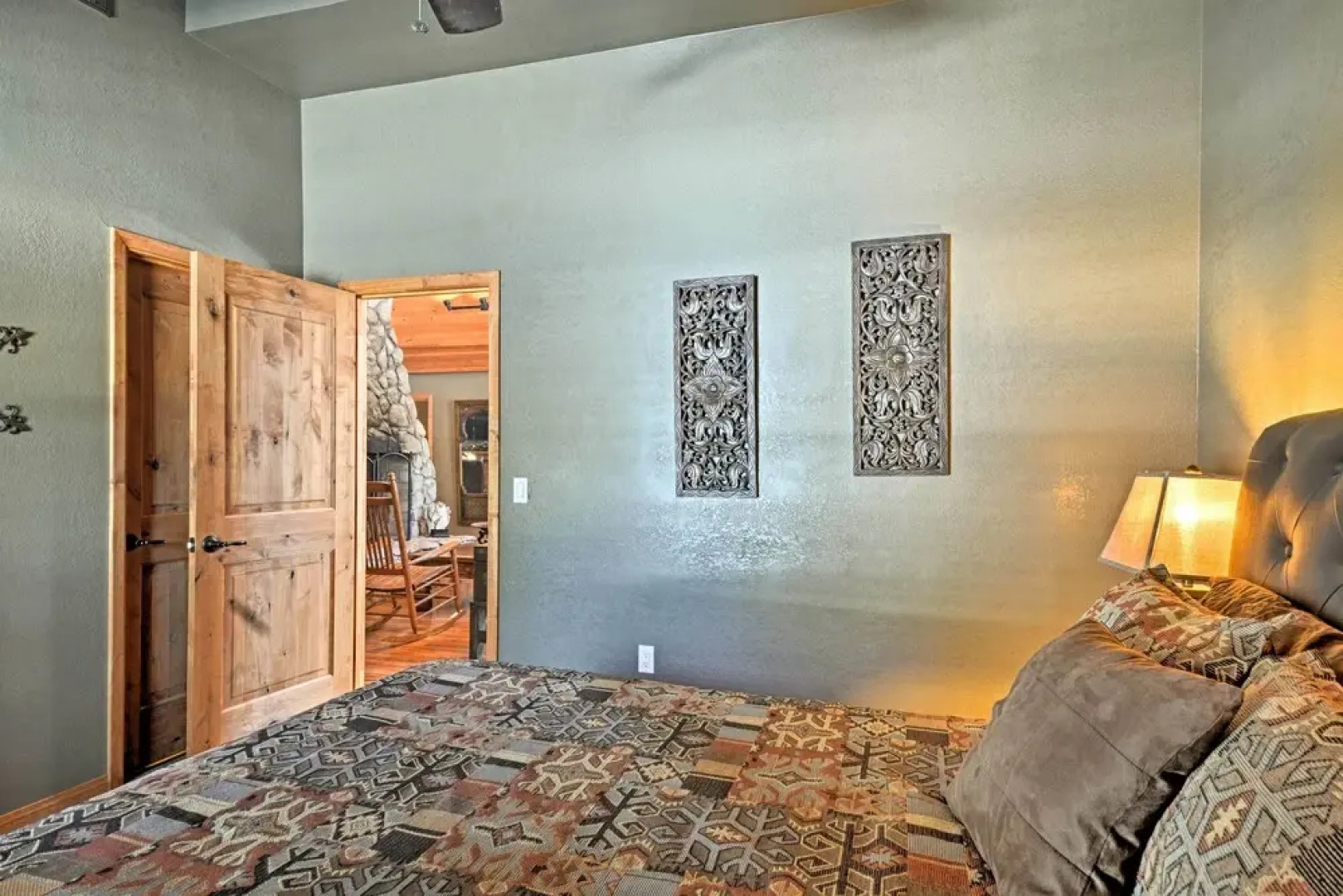 Flagstaff Cabin on 5 Acres w/ Fireplace & Fire Pit