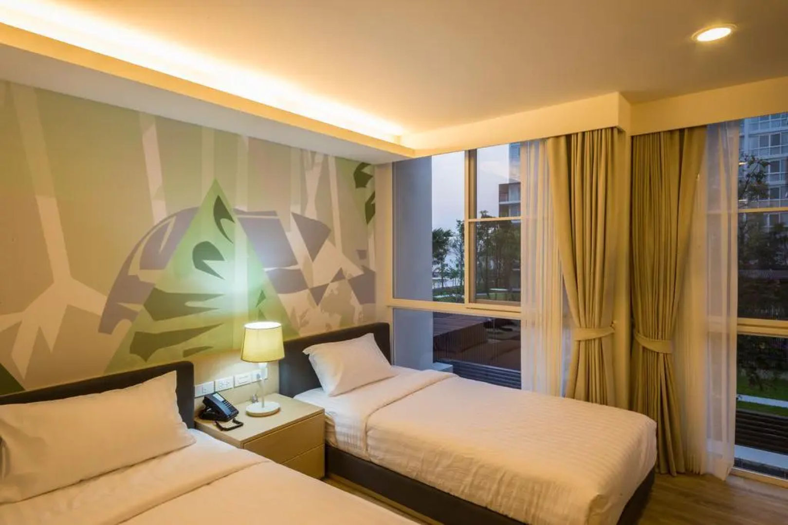 The Idle Hotel and Residence