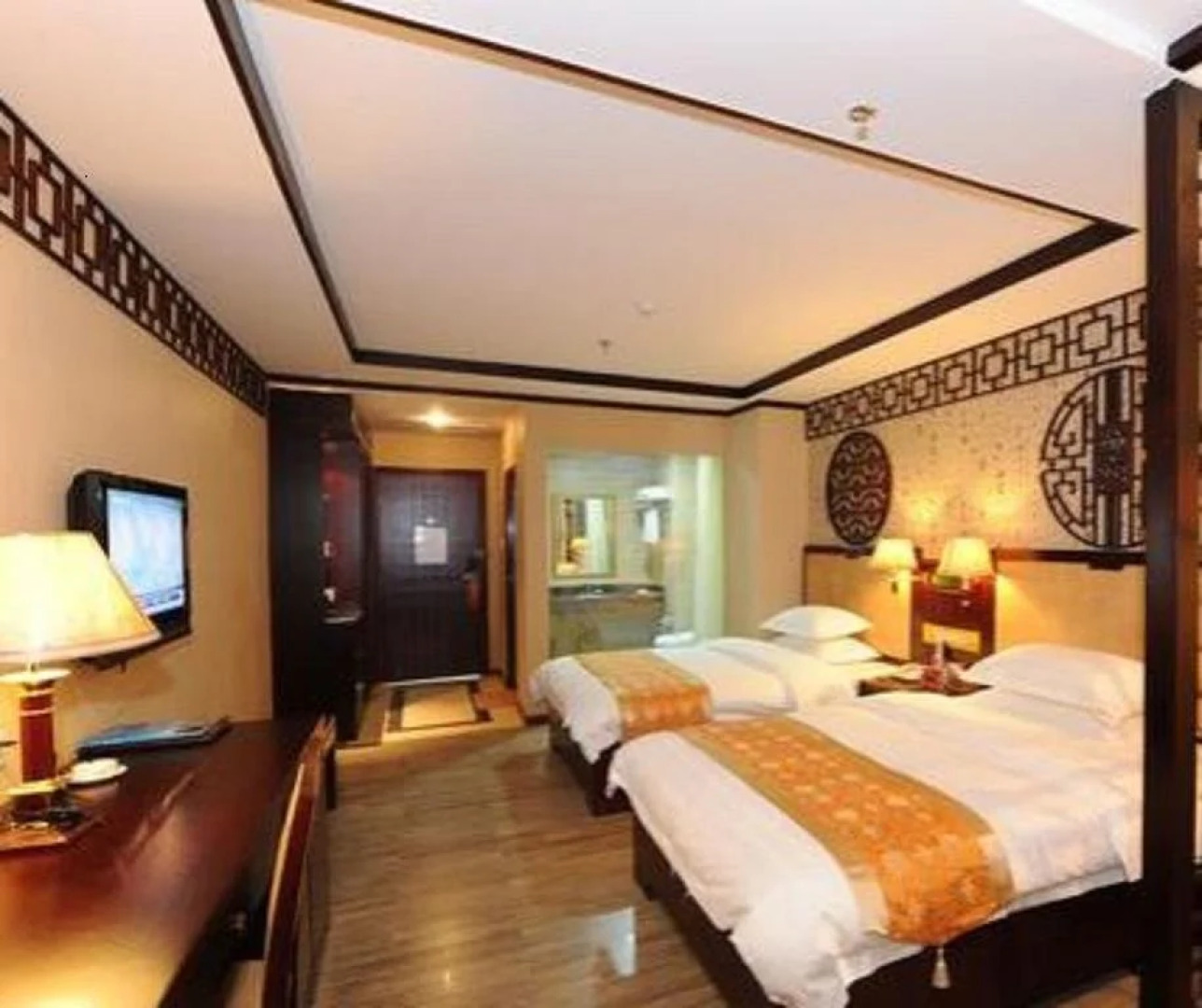 Guangxi Yulin Shenghao Business Hotel