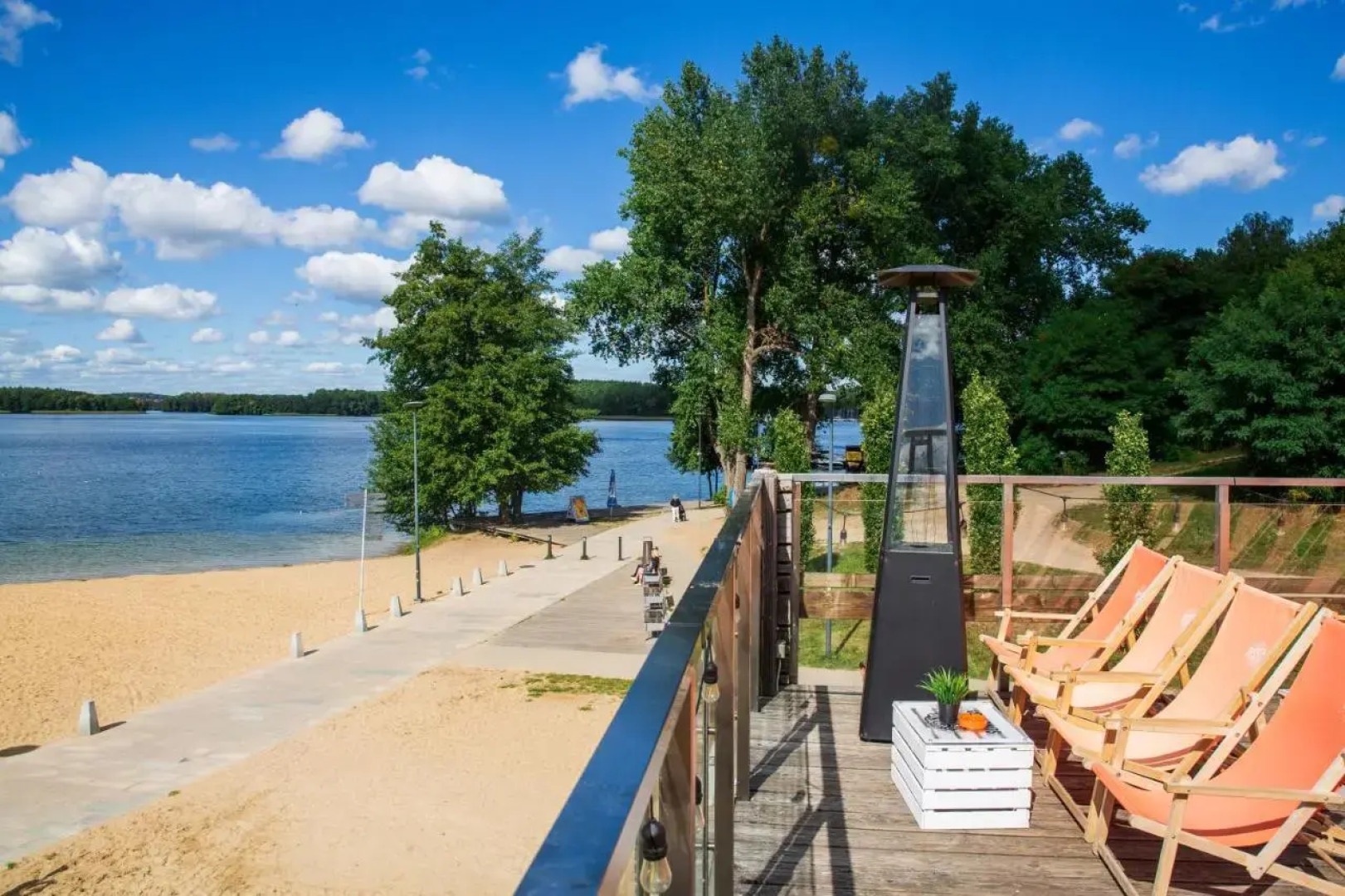 Like Lakes UKIEL PARK 31 Free Parking