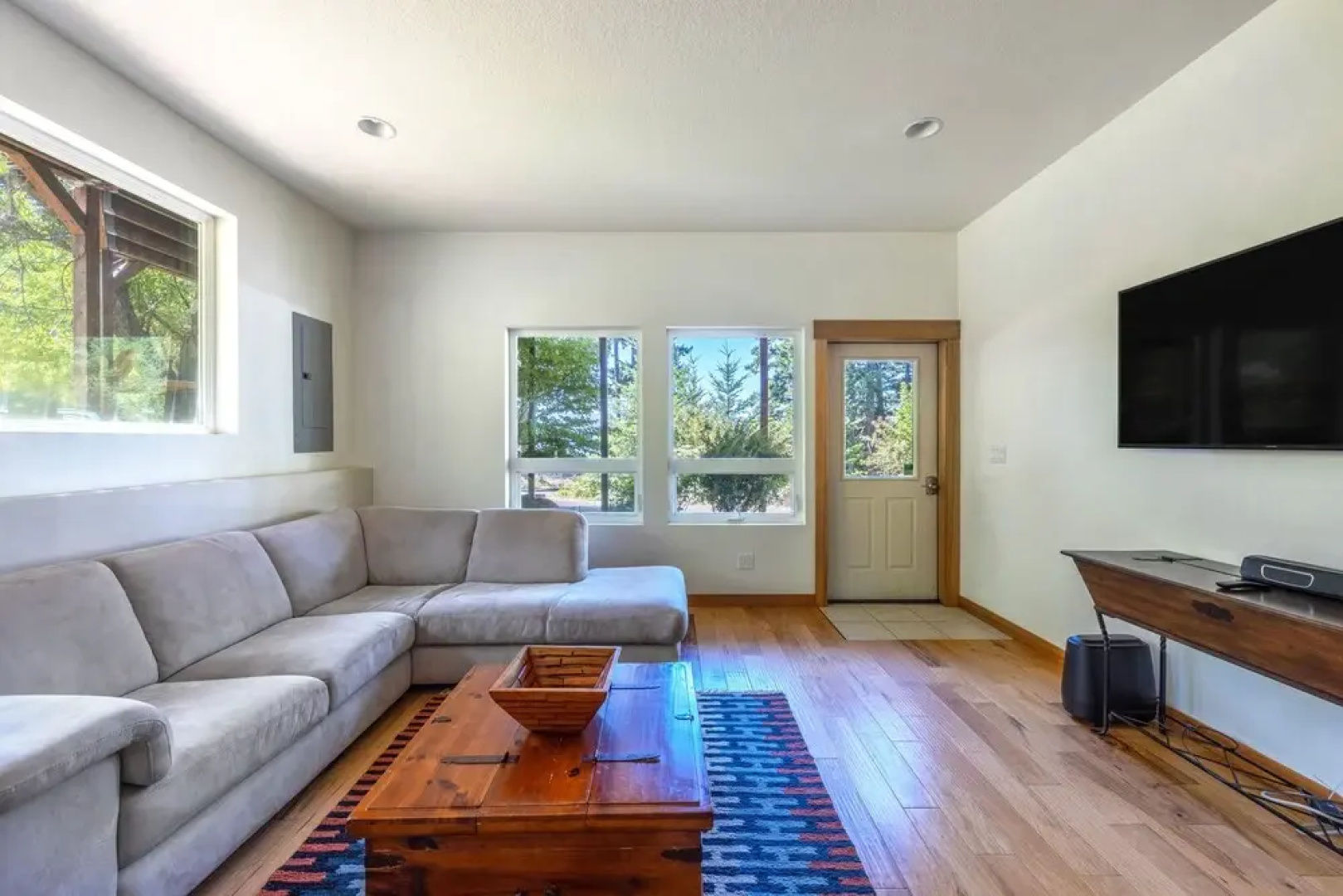 White Stag 4 Bedroom Home by RedAwning