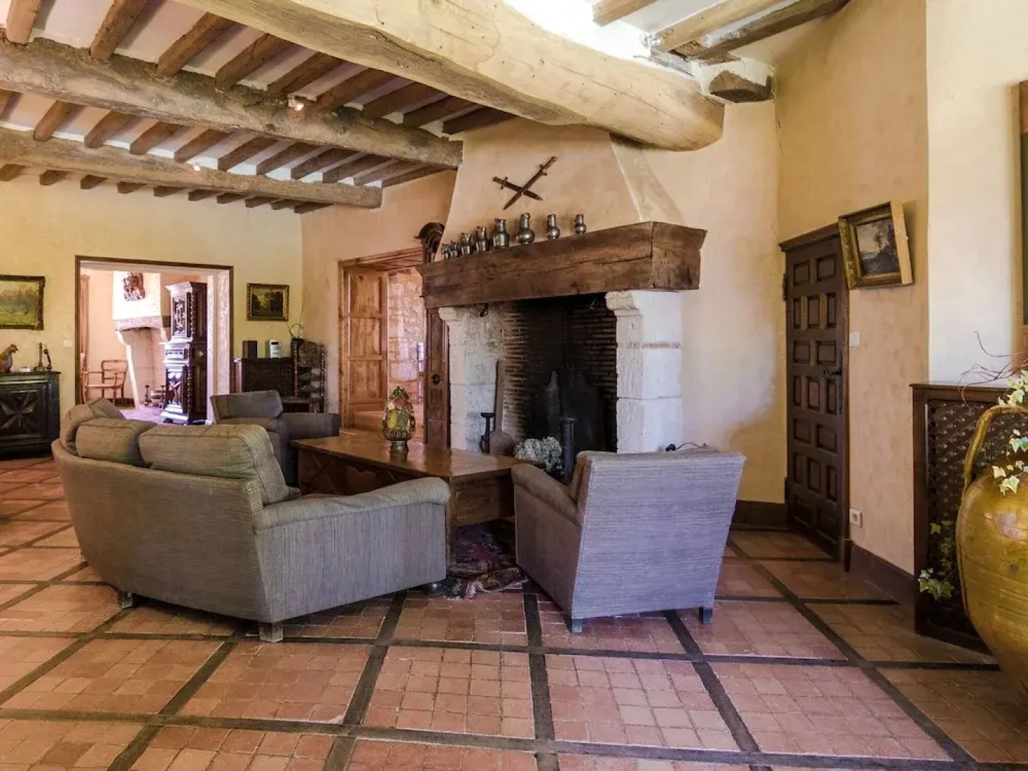 Ritzy Mansion in Sourzac With Tennis Court, Pool & Gym