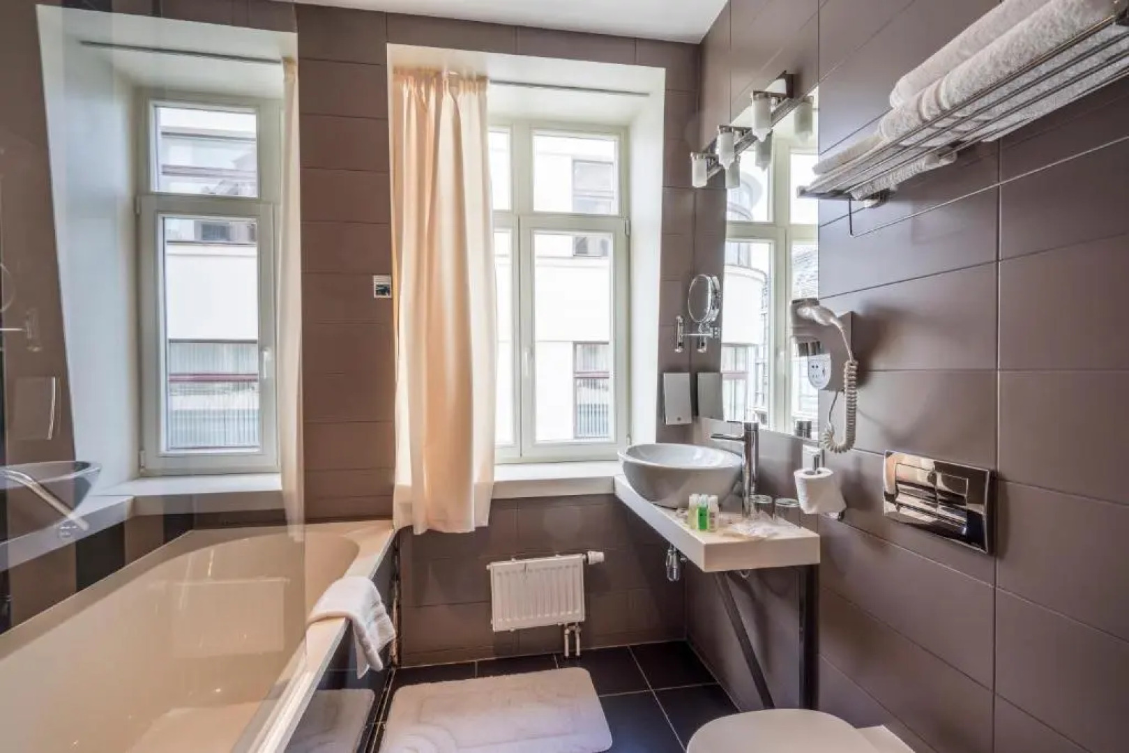 Отель Wellton Centrum Hotel & Spa