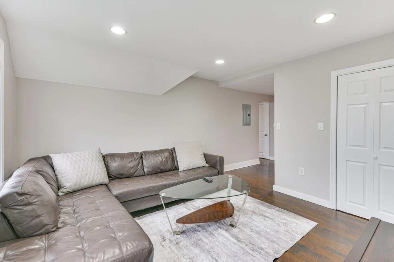 Pet-friendly Malden Apartment: 7 Mi to Boston!