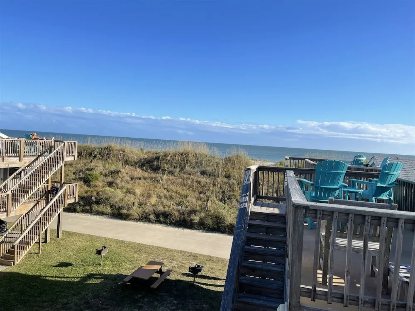 18 Foolish Endeavor Ii Studio Bedroom Condo by RedAwning