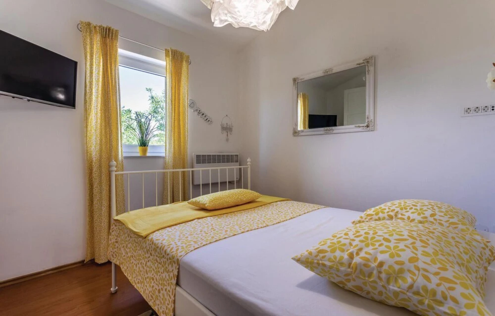 Stunning Home in Kornic With 3 Bedrooms, Wifi and Outdoor Swimming Pool