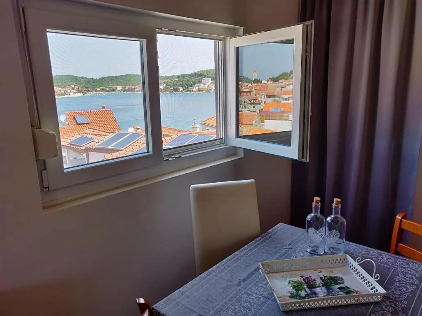 Apartments Valentina Tisno