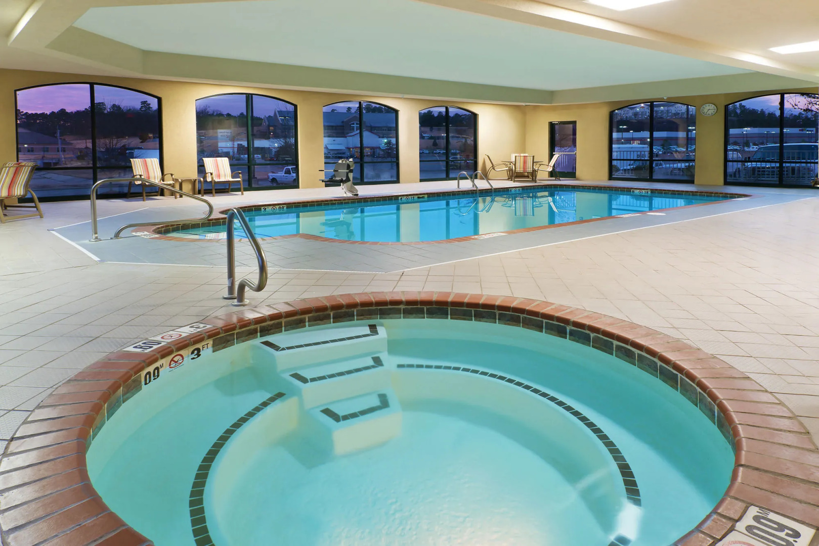 Holiday Inn Express & Suites Little Rock-West by IHG