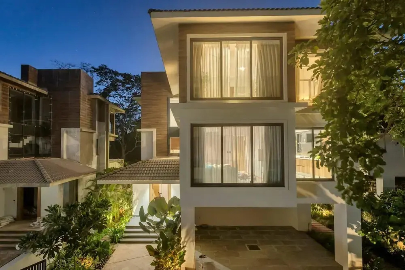 Villa Polaris by Hireavilla 4BR w Pvt Heated Pool