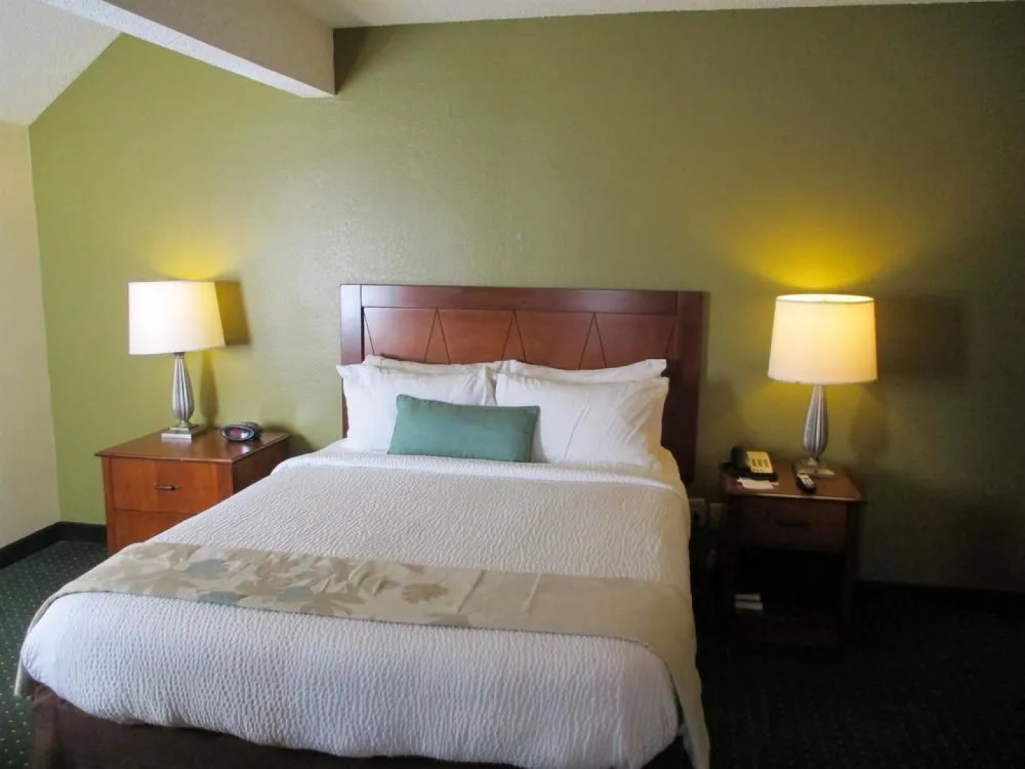 Hawthorn Suites by Wyndham Tyler