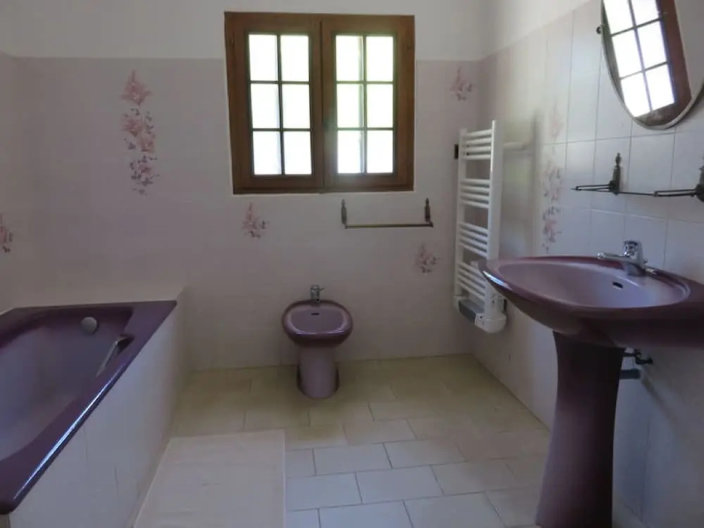 House With 5 Bedrooms in Mérindol, With Wonderful Mountain View, Furni