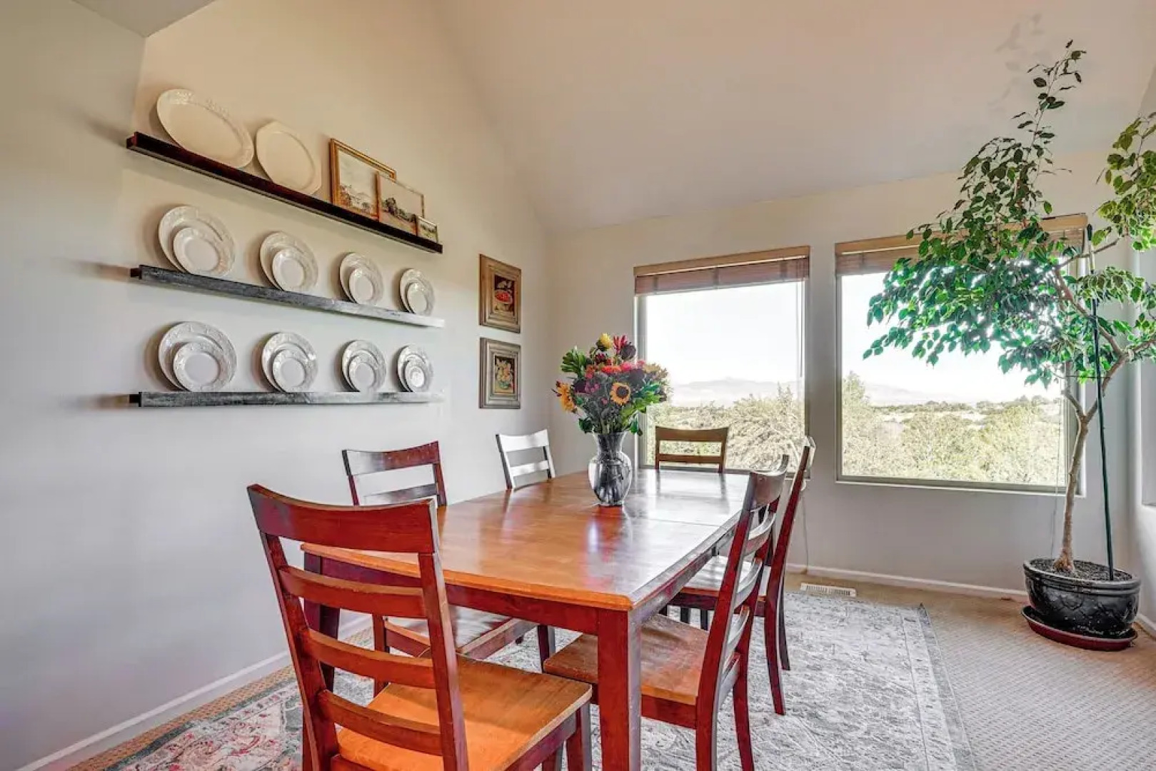 Hot Tub & Mtn Views: Charming Utah Canyon Retreat