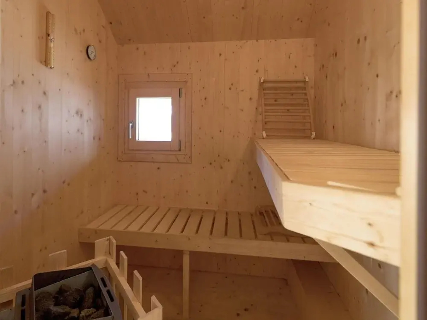 Attractive Chalet With Whirlpool