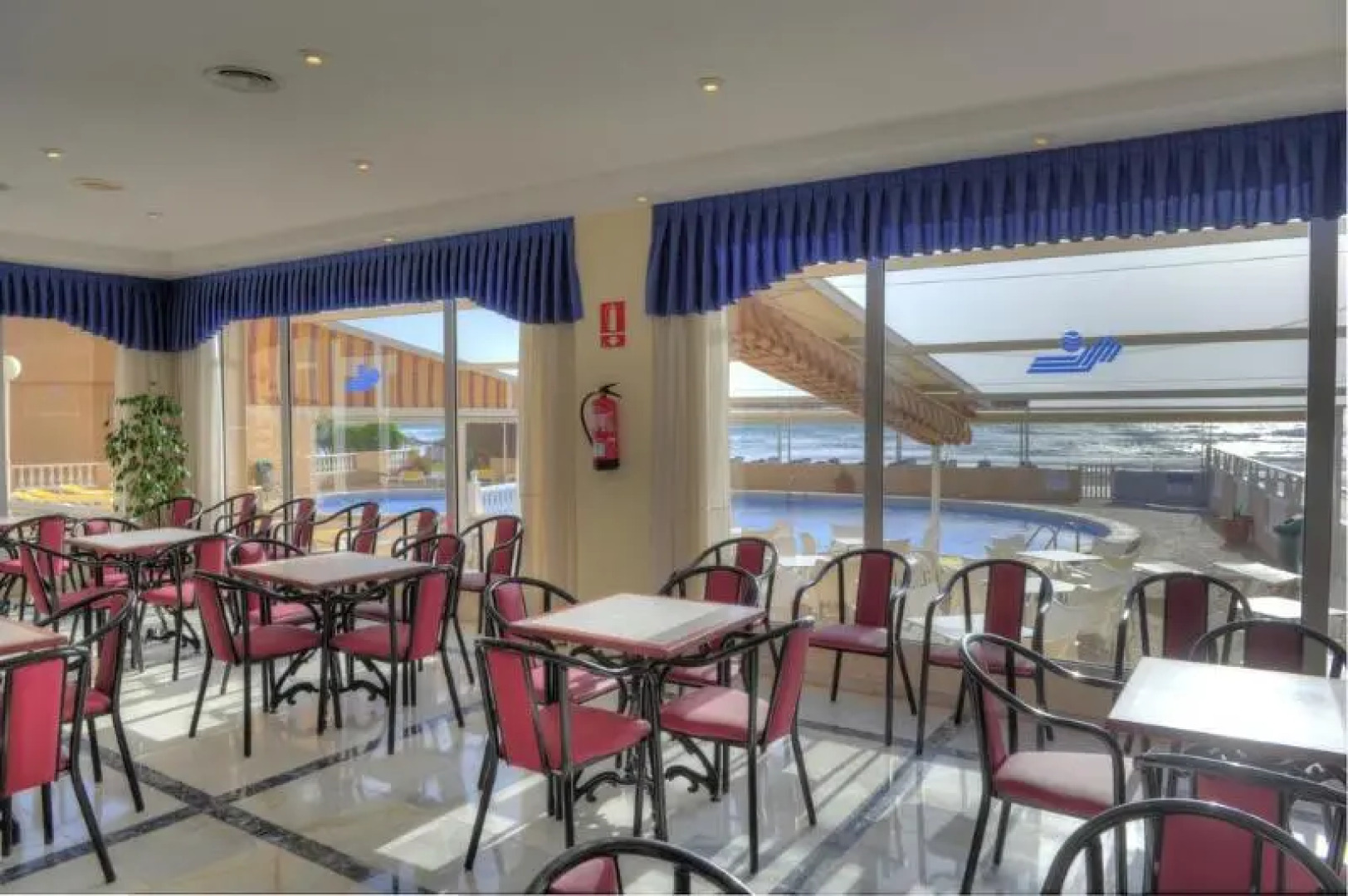 Aparthotel La Mirage