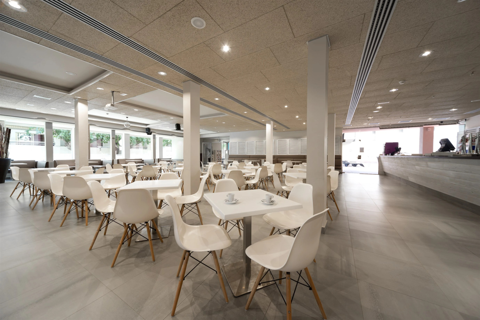 Отель 4R Miramar Calafell