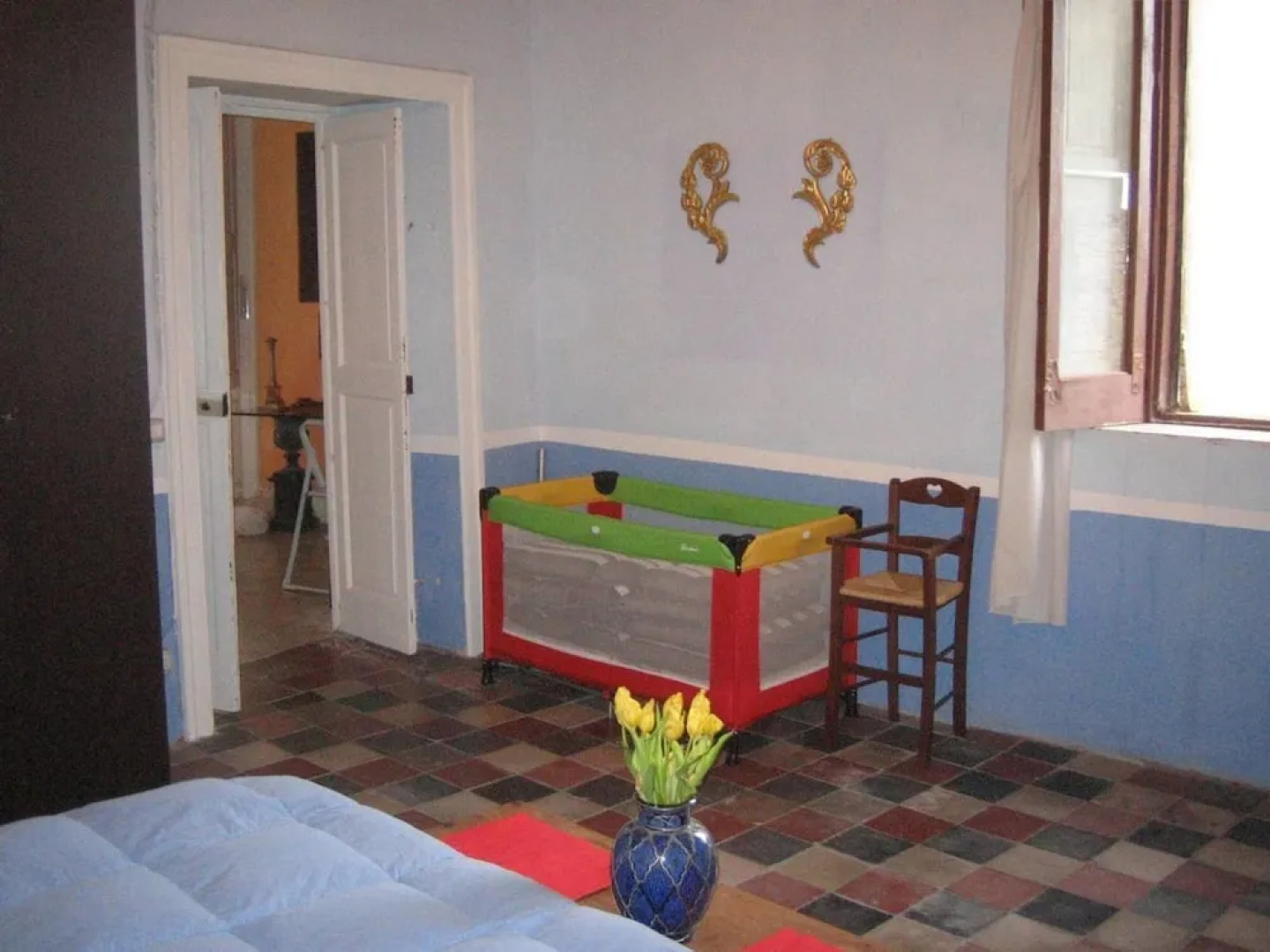 Views of mountains and the sea