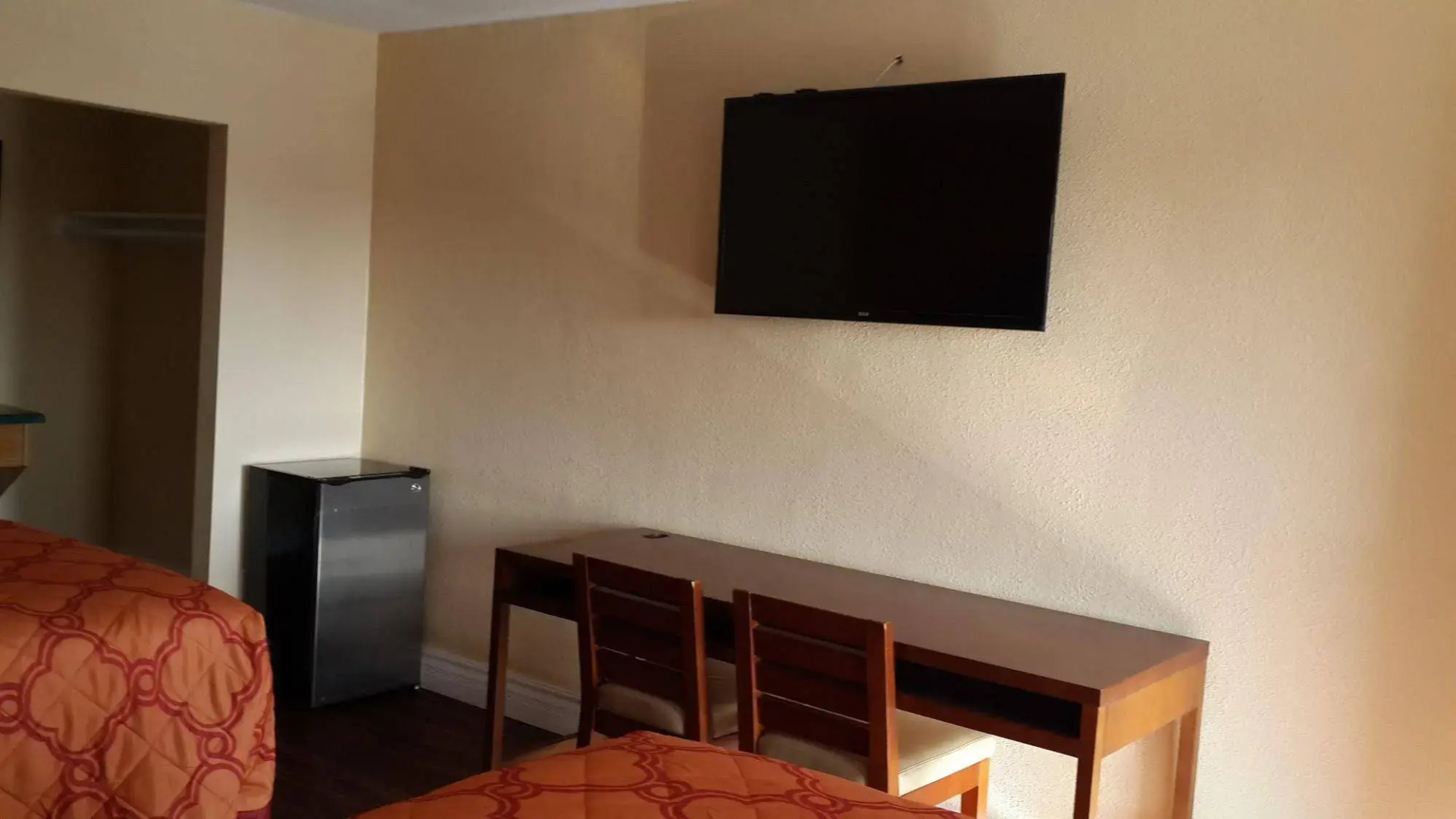 American Regency Inn