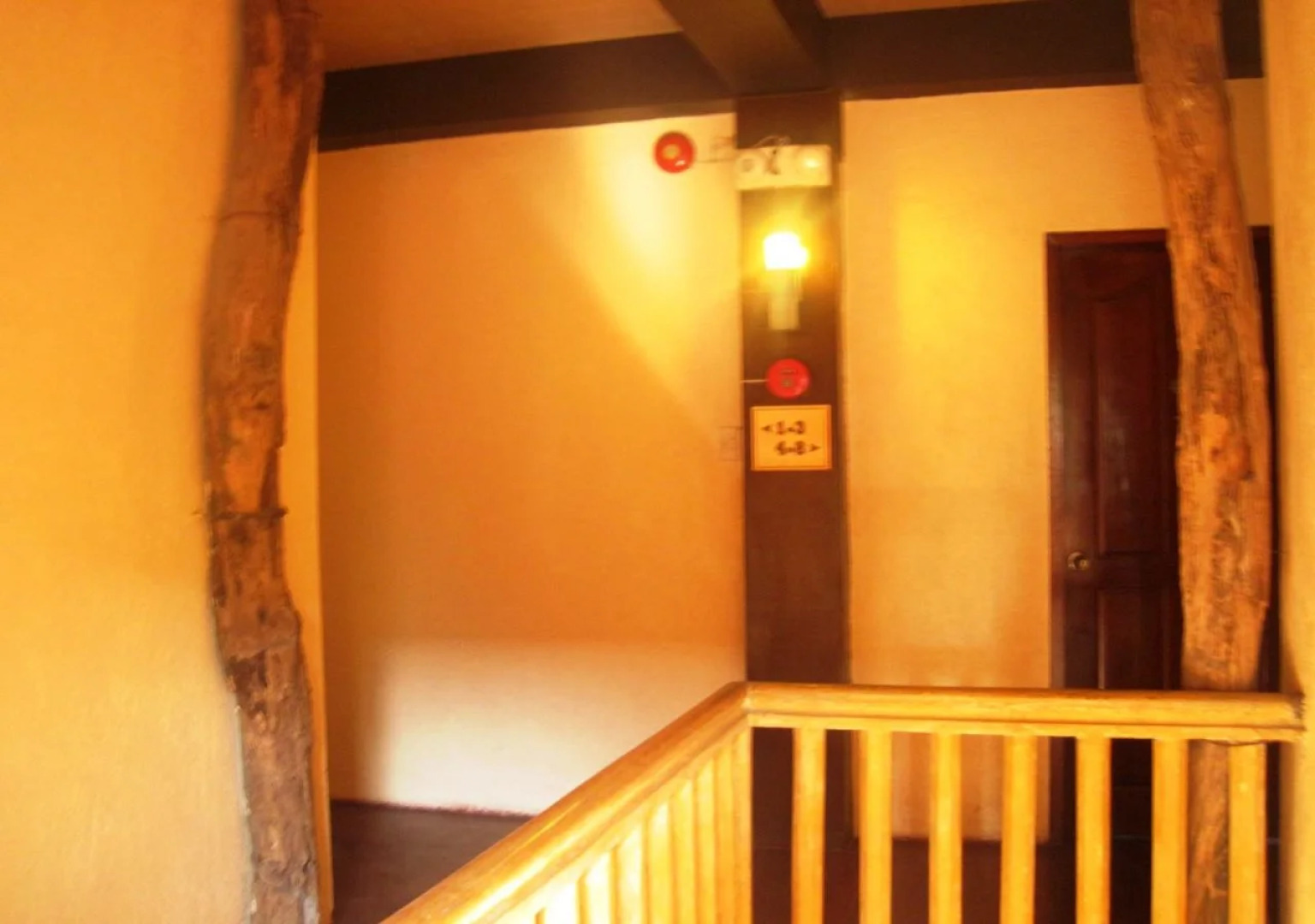 Giddy's Place Padi Dive Resort