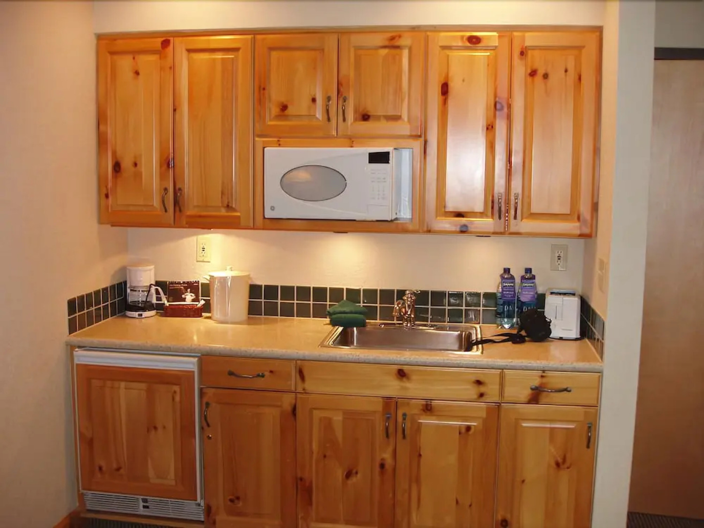 Schweitzer Mountain Resort Selkirk Lodge