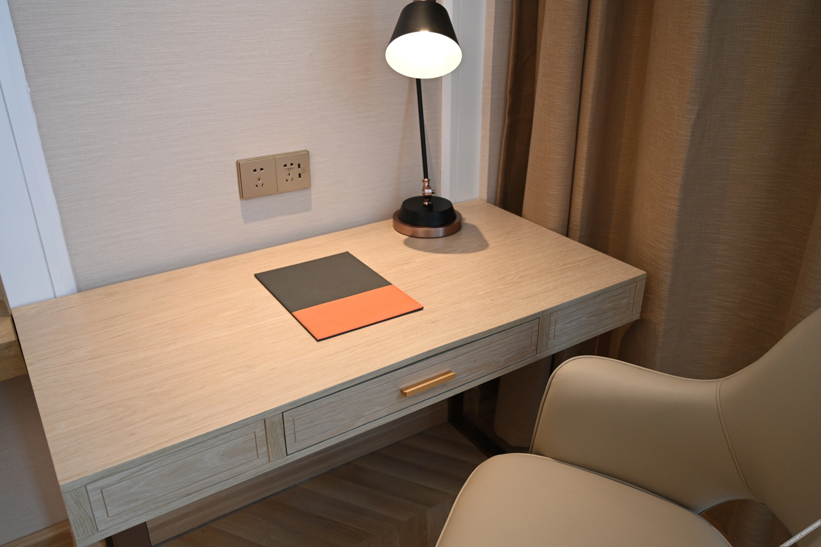 Vienna Hotel (Yecheng Zero Kilometer)