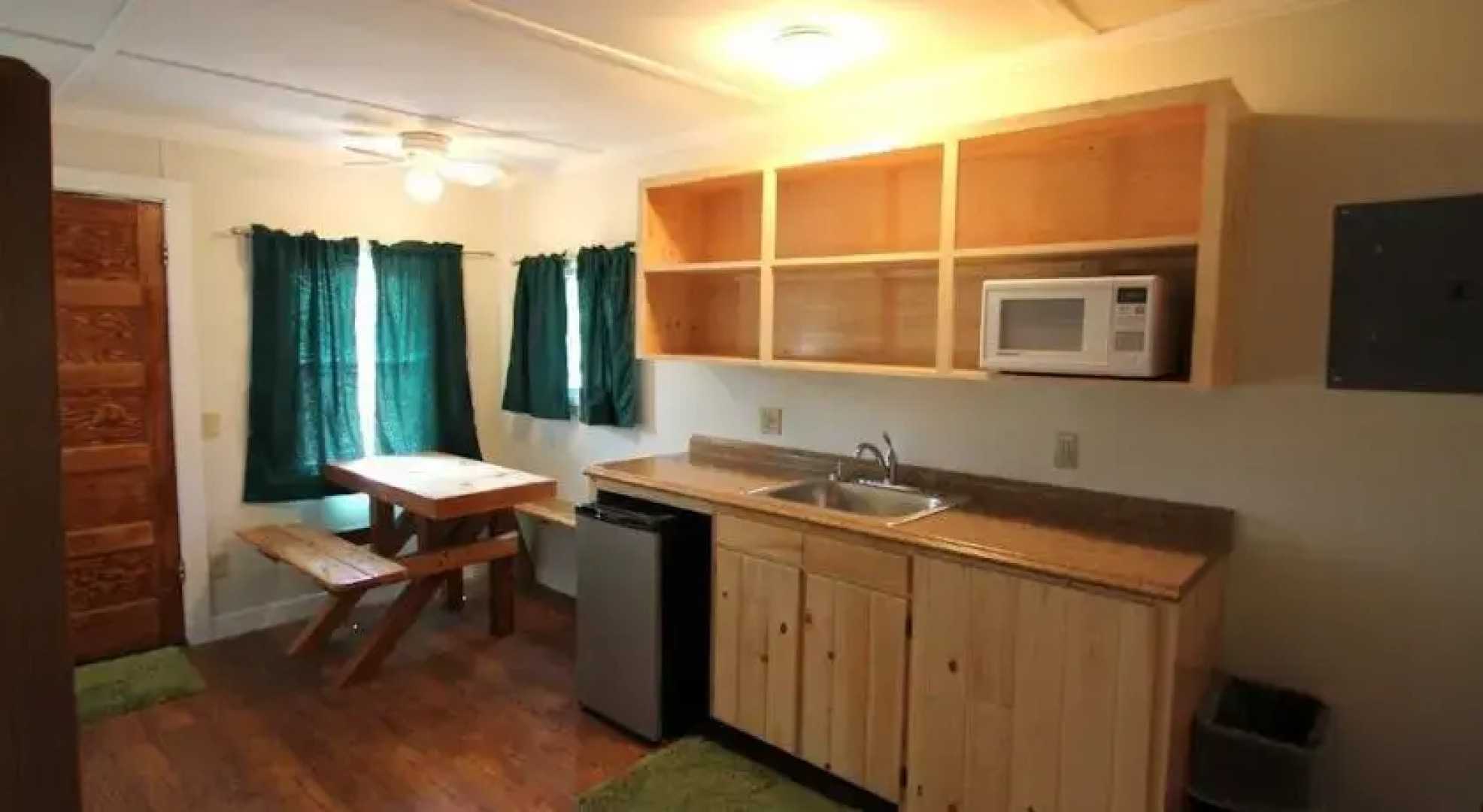 Mackinac Lakefront Cabin Rentals