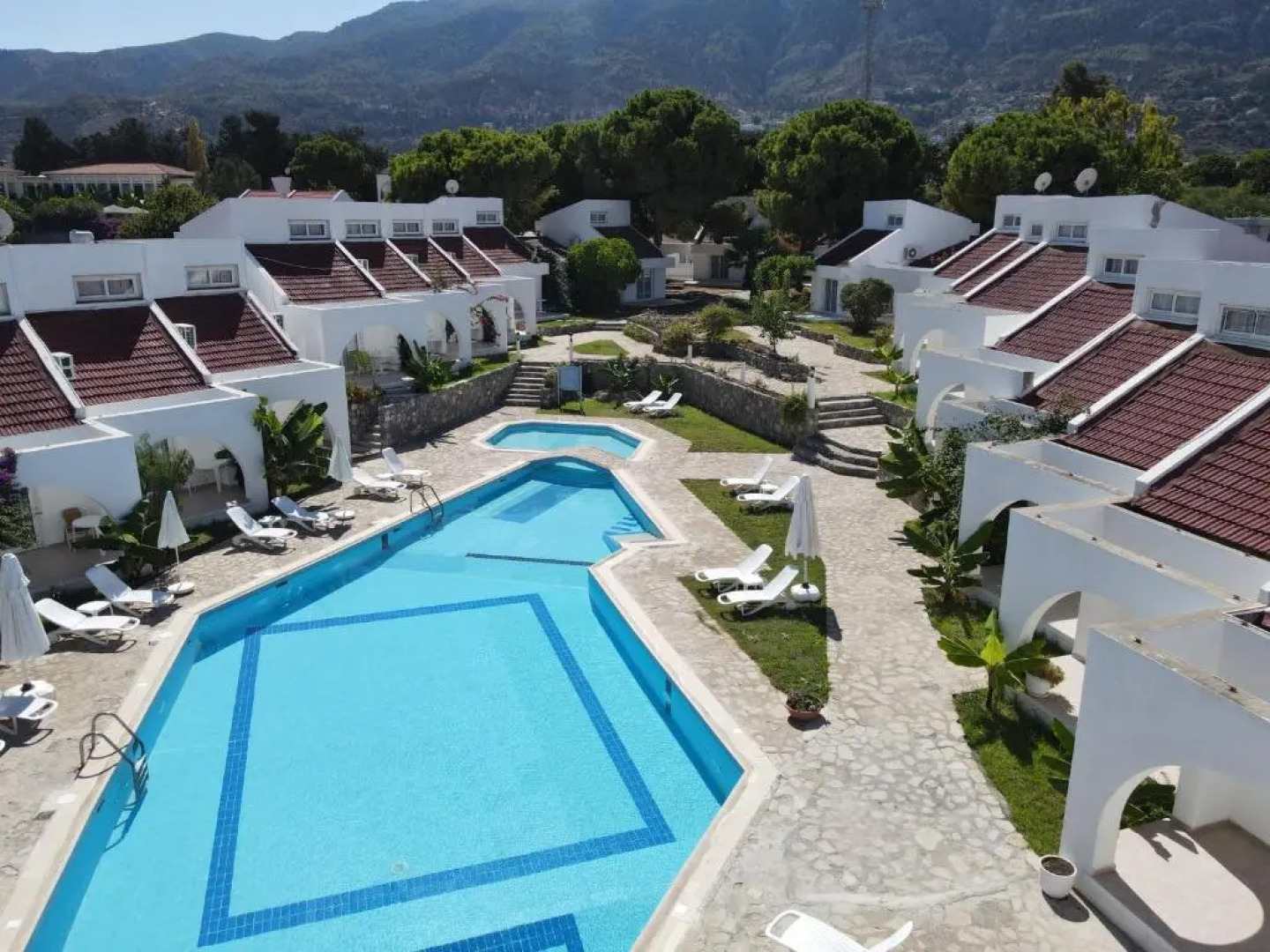 Club Lapethos Bungalow