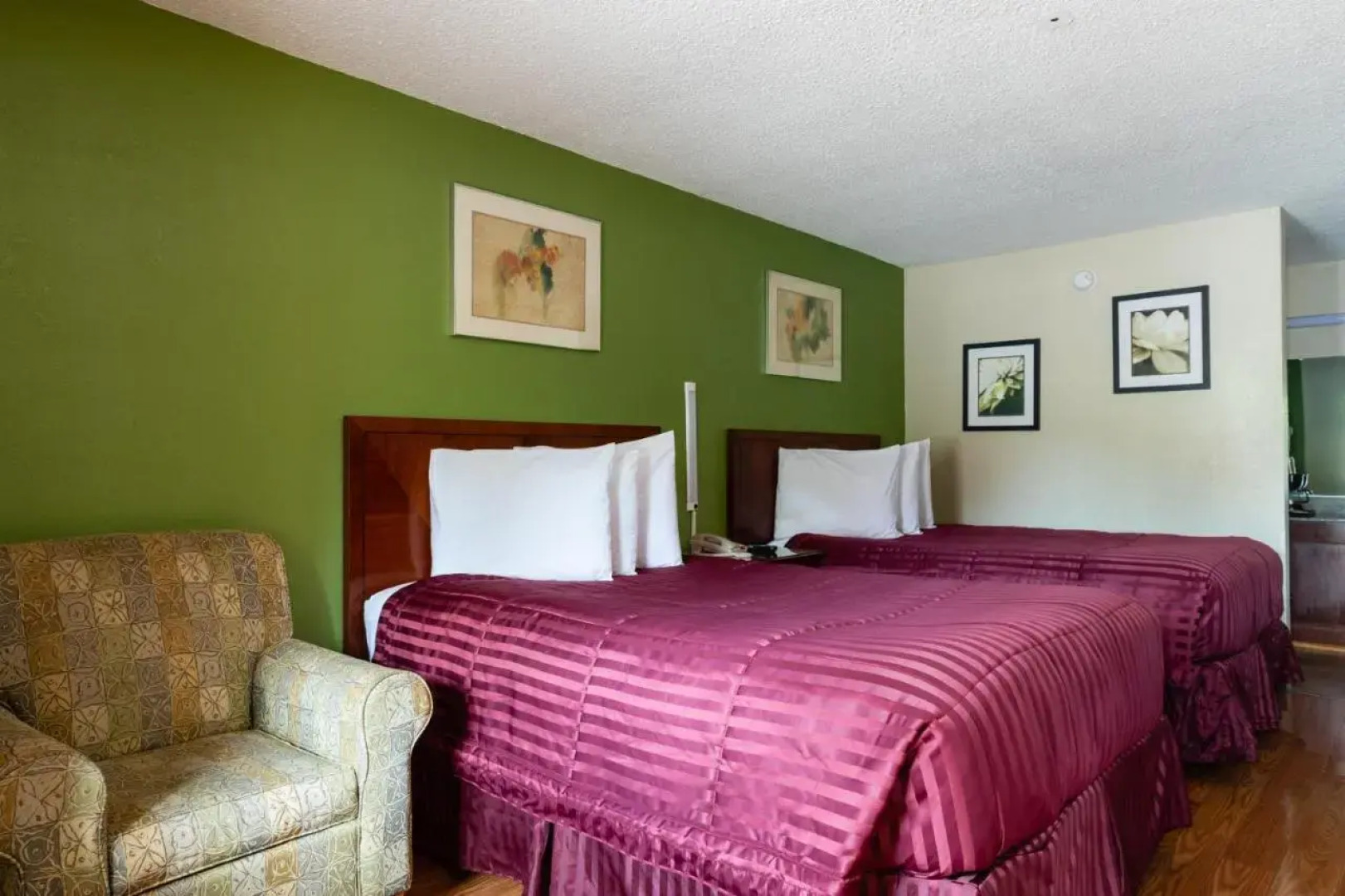 Country Hearth Inn & Suites Atlanta / Marietta and