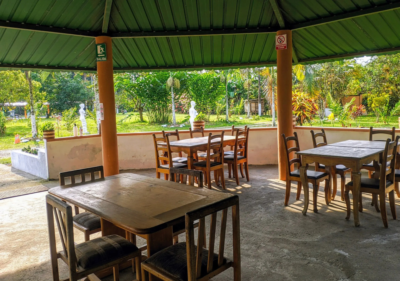 Puerto Quito Lodge