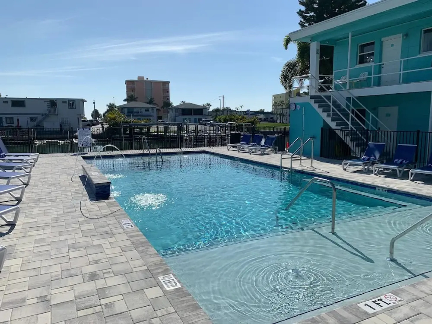 Sea Jay Motel & Marina