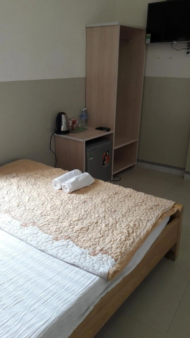 khach san thu thanh ly son