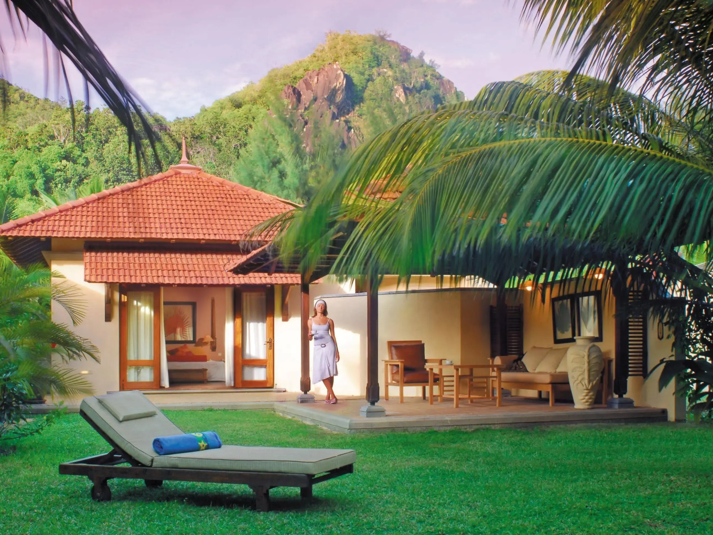 Beachcomber Sainte Anne Island