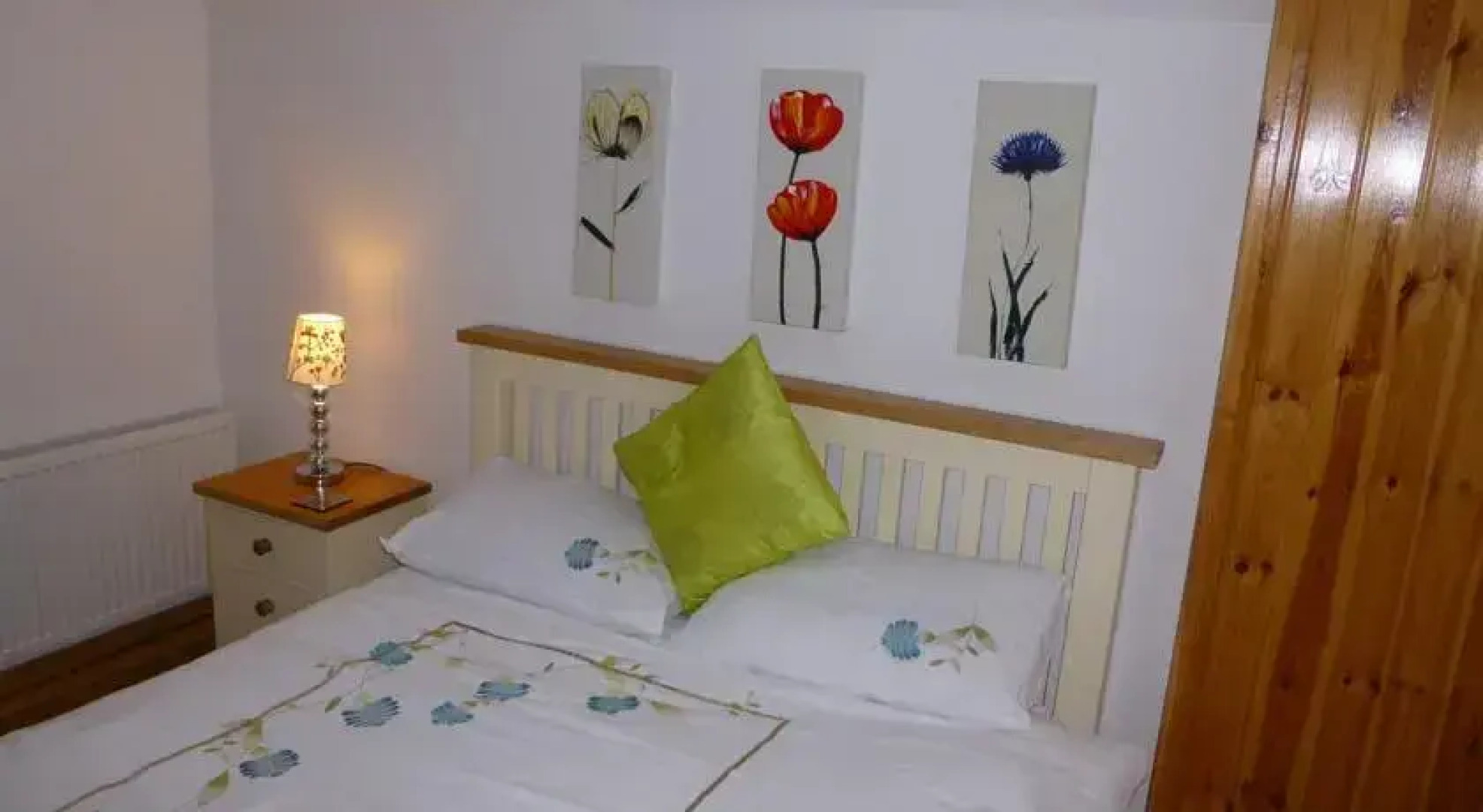 Belan Lodge - Courtyard Accommodation,"The Ernest Henry"