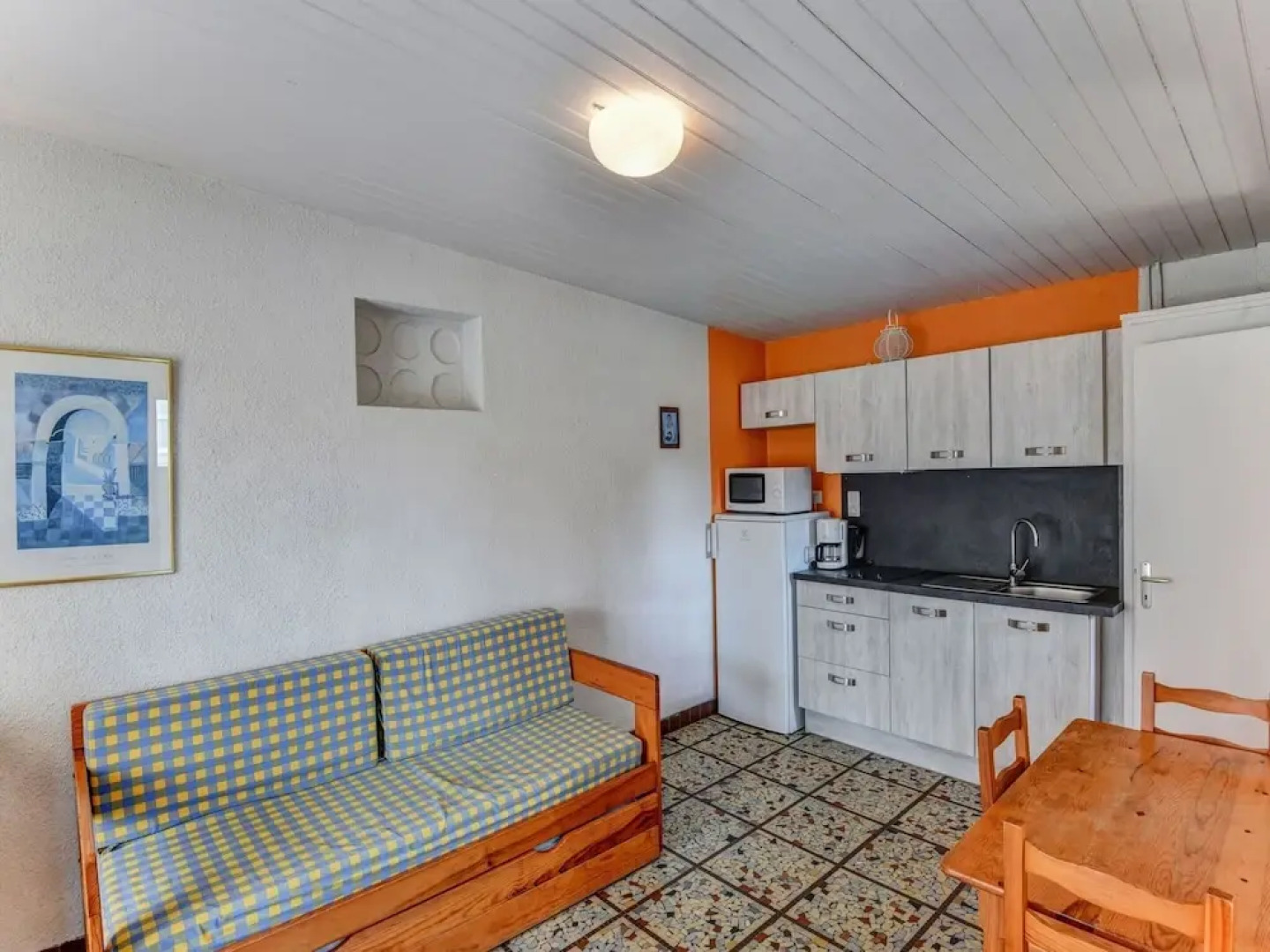 Holiday Home With Pool in Saint-savinien