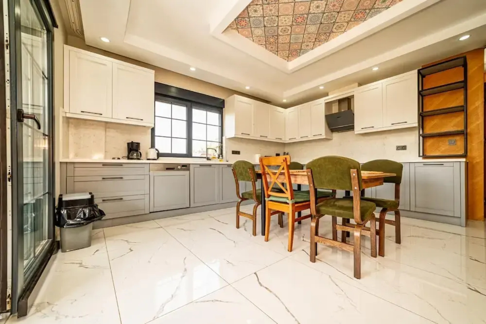 Lux Villa w Balcony Pool Sauna Garden in Antalya