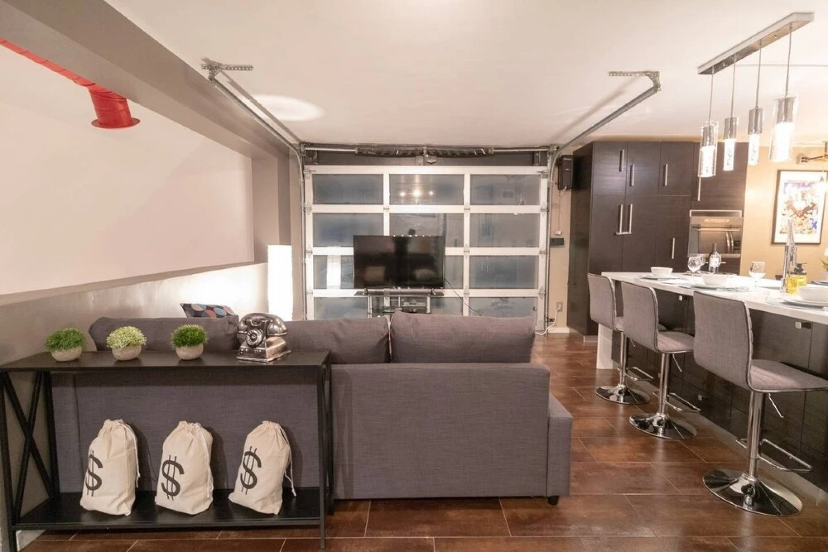 Award-winning Monopoly Themed Duplex with Games Room