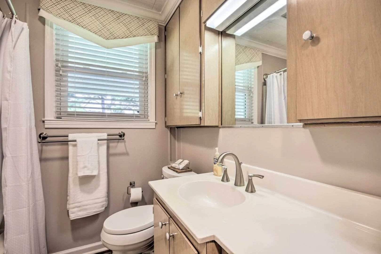 Family Home w/ Fire Pit, 2 Mi to Lake Access